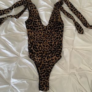 Leopard print PrettyLittleThing bodysuit